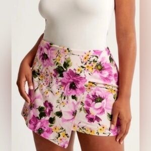 Abercrombie & Fitch Cream Floral Skirt/ Skort NWT Size Medium